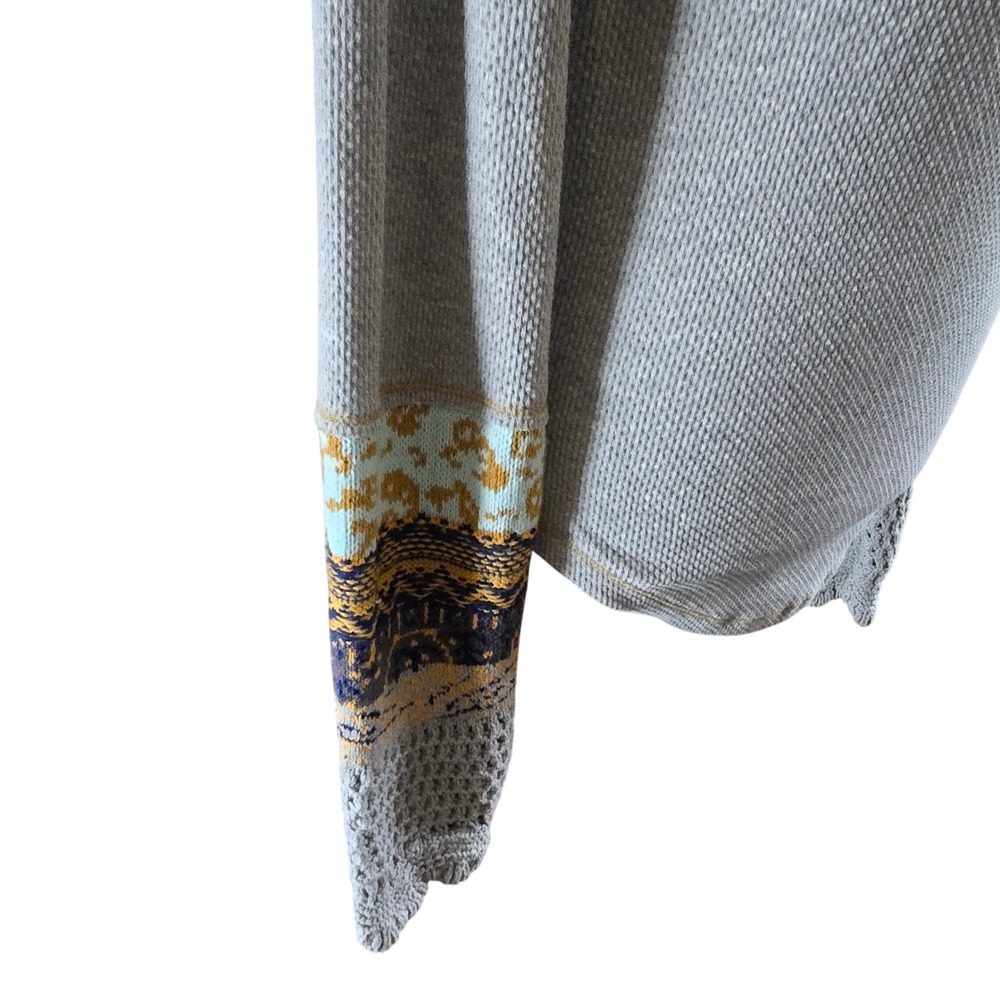 Free People Grey Waffle Knit Thermal Top Mixed Print Crochet Cuff Large - Picture 4 of 10